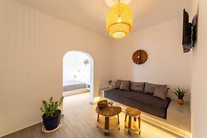 Athiri Luxury Suites Perivolos