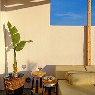 Athiri Luxury Suites Perivolos