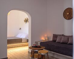 Athiri Luxury Suites Perivolos