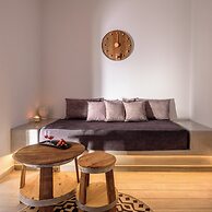 Athiri Luxury Suites Perivolos