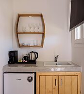 Athiri Luxury Suites Perivolos