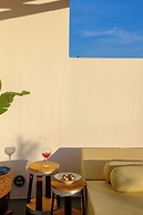 Athiri Luxury Suites Perivolos