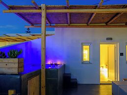 Athiri Luxury Suites Perivolos