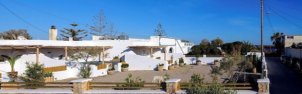 Athiri Luxury Suites Perivolos