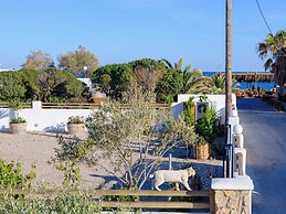 Athiri Luxury Suites Perivolos