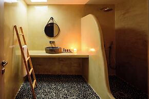 Athiri Luxury Suites Perivolos