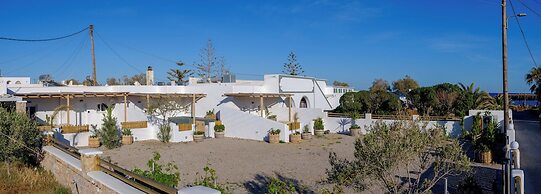 Athiri Luxury Suites Perivolos