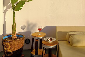 Athiri Luxury Suites Perivolos