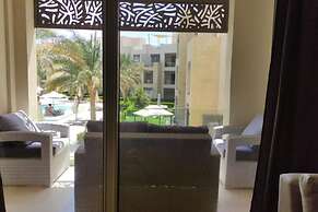 Mangroovy Magic PoolView 1BR in Beachfront Complex