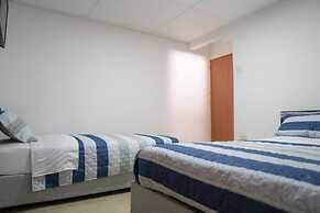 The American Corner Hostel & Gastro Bar