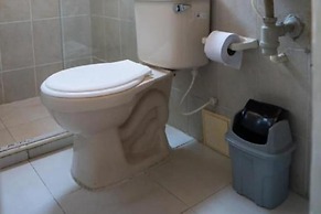 The American Corner Hostel & Gastro Bar