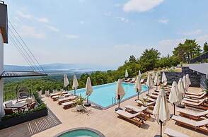 Charming 1-0 Studio in Kotor-kavac With Pool & Spa