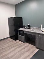 Hamburg Inn & Suites