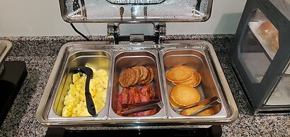 Hamburg Inn & Suites