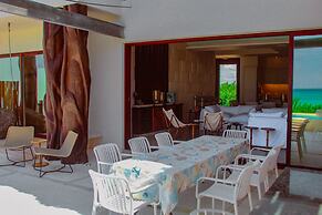 Therasia Luxury Beachfront Retreat