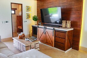 Therasia Luxury Beachfront Retreat