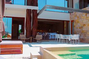 Therasia Luxury Beachfront Retreat