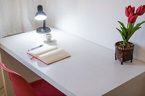 3 Bedrooms - Modern - Close to the Mall