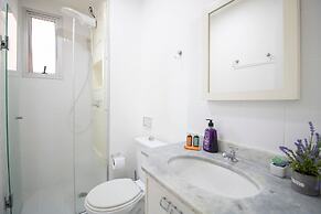 3 Bedrooms - Modern - Close to the Mall