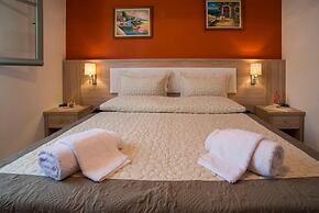 Dora I Studio - Cozy With bay View