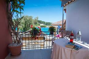 Dora I Studio - Cozy With bay View