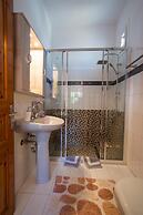 Dora II Studio - Simple Sweet Getaway