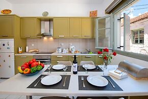 Dora II Studio - Simple Sweet Getaway