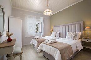 Chryssa Villa - Sun - Splashed Romantic