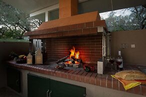 Chryssa Villa - Sun - Splashed Romantic