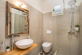 Chryssa Villa - Sun - Splashed Romantic