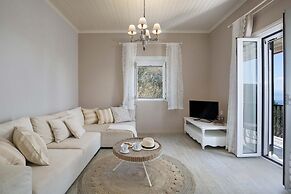 Chryssa Villa - Sun - Splashed Romantic