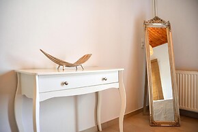 Gaios Hill Studio in Gaios