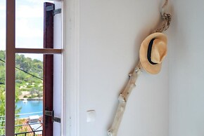 Gaios Hill Studio in Gaios