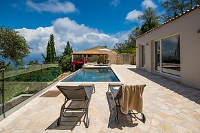 Terra Villa in Apergatika