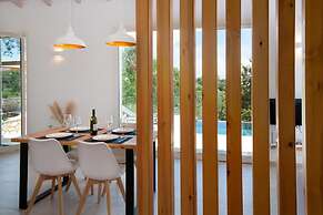 Terra Villa in Apergatika