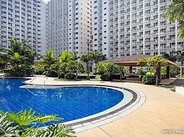 Homefort at Shore 1 Residences
