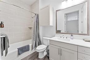 Prime West Downtown Studio w Washer Dryer