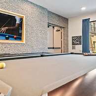 Prime West Downtown Studio w Washer Dryer