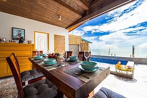 Beach Front Villa with 3 Bedrooms - CA3