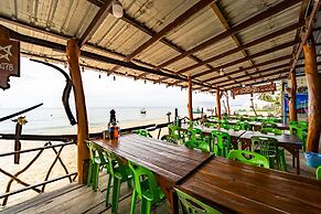 Beach Front Villa with 3 Bedrooms - CA3