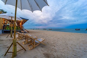 Beach Front Villa with 3 Bedrooms - CA3