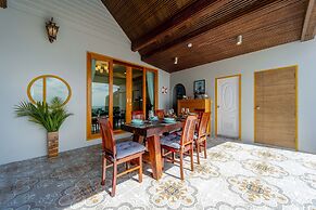 Beach Front Villa with 3 Bedrooms - CA3