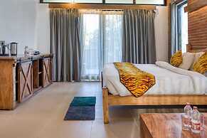 Corbett Machaan Resort