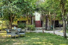 Corbett Machaan Resort