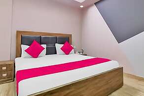 Roomshala 121 Hotel Classic