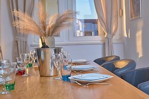 M&M Holiday House with a Pool by Litto