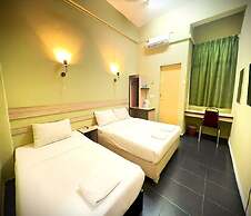 Alia Express Green Mango, Kota Bharu