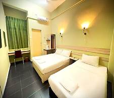 Alia Express Green Mango, Kota Bharu