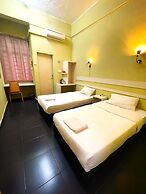 Alia Express Green Mango, Kota Bharu