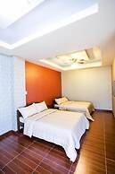 Minshuku KCS Hotel and Restaurant